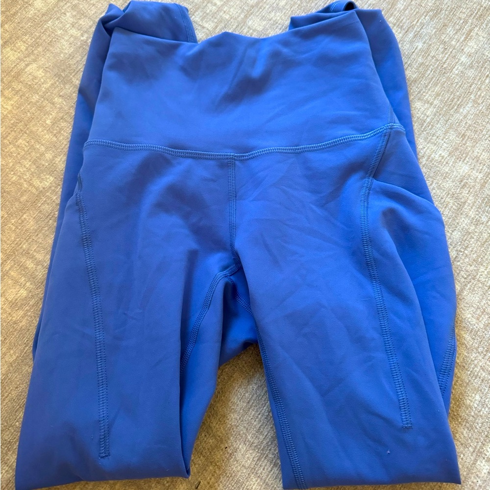 Blue lululemon leggings with pockets